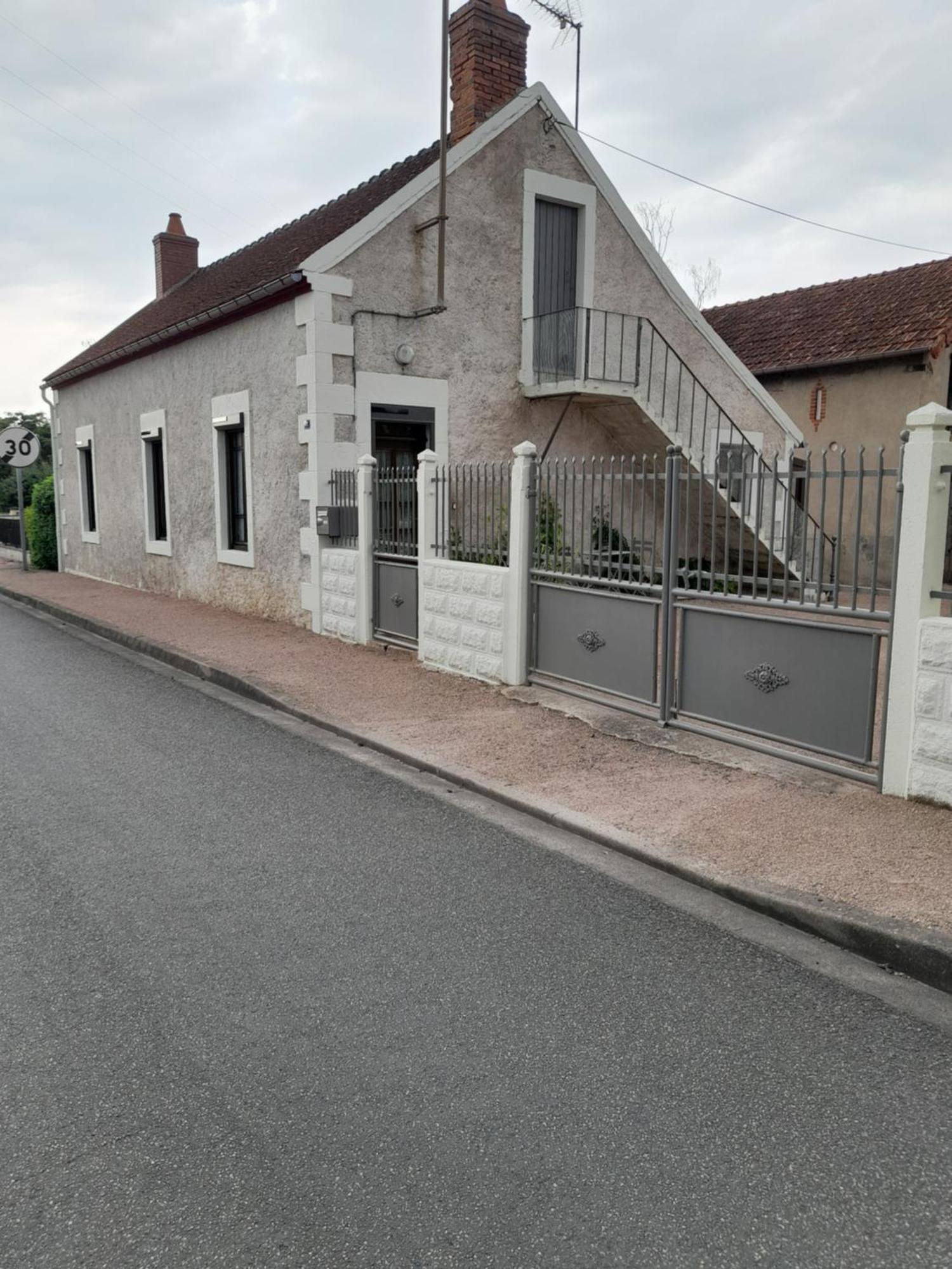 Maison Proche Le Pal 4Kms Thiel-sur-Acolin Exterior foto